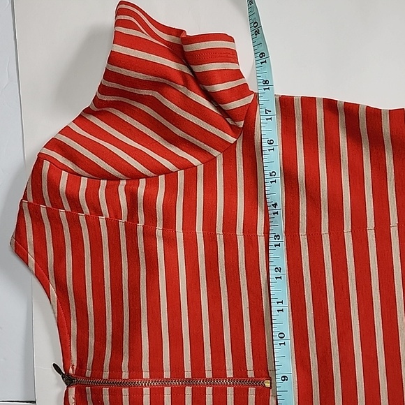 BANANA REPUBLIC  SHORT SLEEVE BLOUSE/ SIZE  8 - Picture 8 of 12